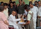 Sharad Pawar Shows His Moves: NCP Chief Plays Chess with Students in baramati    ​Baramati, Maharashtra