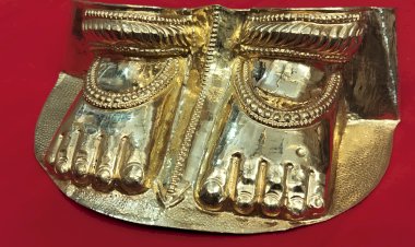 Devotee Donates Gold Padukas Worth ₹56.59 Lakh to Shri Vitthal Rukmini Temple