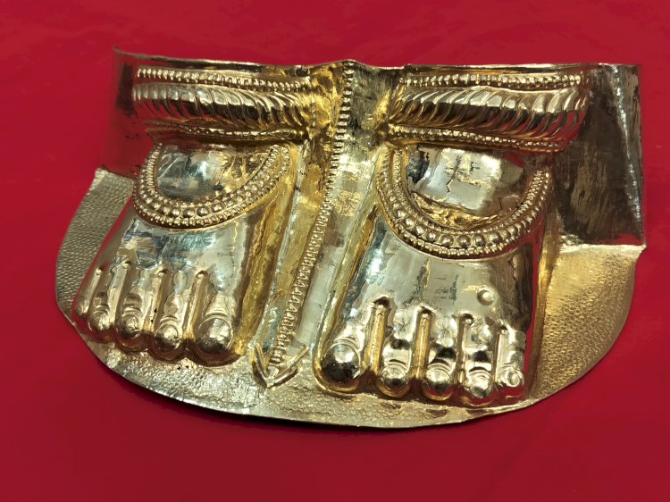 Devotee Donates Gold Padukas Worth ₹56.59 Lakh to Shri Vitthal Rukmini Temple